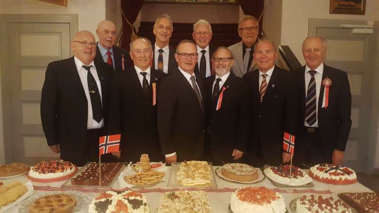 17. mai i Bodø med kaffe og kaker